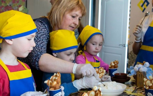 Как изменить жизнь? Мариупольцы узнают живые истории переселенки и стартапера