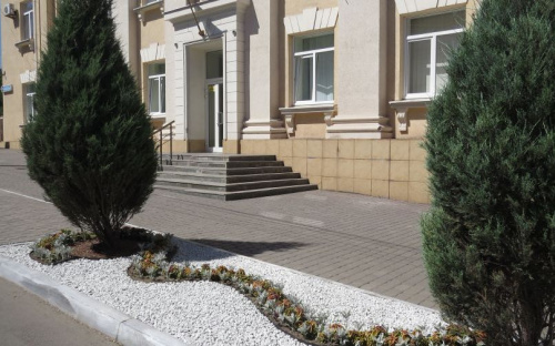Центр Мариуполя украсили по французскому стандарту (ФОТОФАКТ)