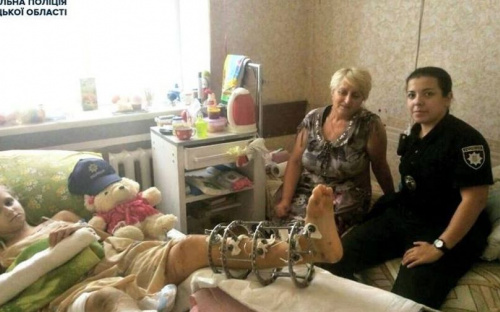 Мать и девочка, сбитые на 