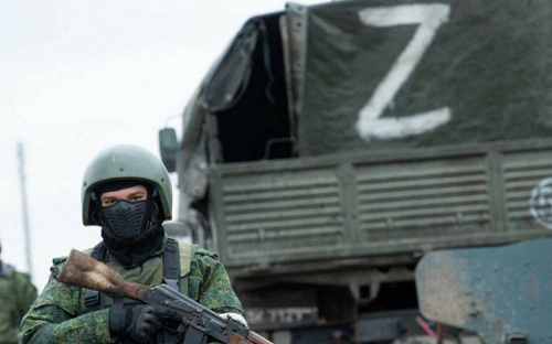 Під Маріуполем окупанти розміщують війська на базах відпочинку