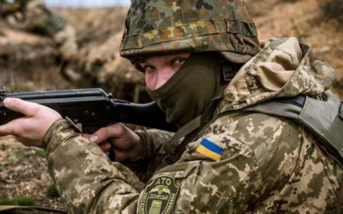 Боевики дважды обстреляли позиции украинских сил в Донбассе