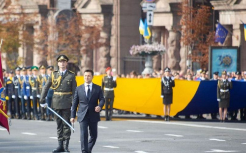 Президент Зеленский ввел новый праздник в Украине (ТРАНСЛЯЦИЯ ПАРАДА)