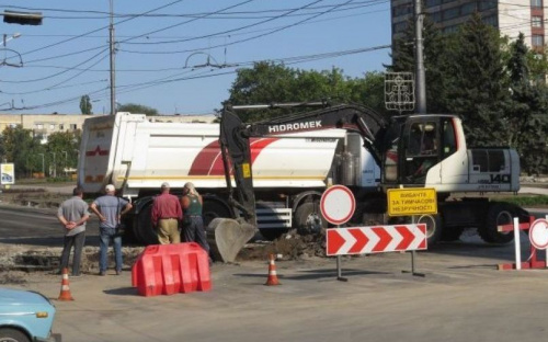 «Лазейка» на закрытом проспекте: в Мариуполе скорректировали схему движения транспорта