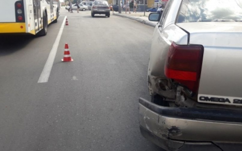 Пьяный водитель в Мариуполе устроил ДТП. В его крови 2,2 промилле алкоголя (ФОТО)
