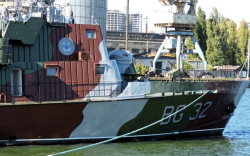 В Мариуполе восстановили страж «Азовского моря» - корабль «Донбасс» (ФОТО)