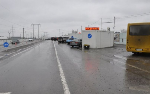 На КПВВ Донетчины - сбой графика пересечения из-за отказа в переводе часов 