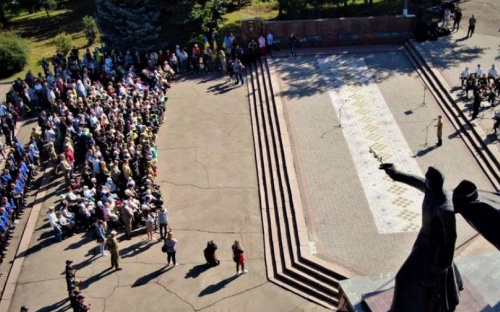 Мариуполь отмечает День освобождения города от фашистских захватчиков