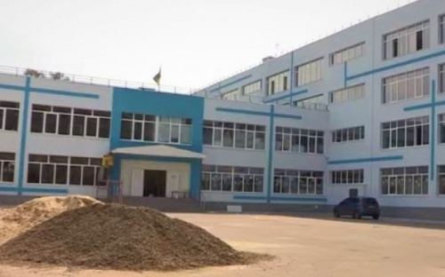 В Мариуполе капитально обновляют школы и детсады. Когда они откроются?