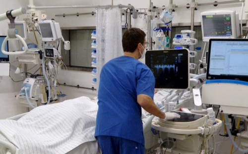 За сутки в Мариуполе с COVID-19 умерло больше пациентов, чем выписалось из стационара