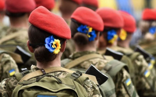 На какие суммы будут штрафовать украинок за отказ становиться на военный учет