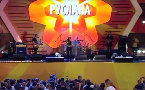 Маріуполь потужно святкував День металурга з Русланою, віджигав польку з «ТІКом» та драйвував із «Ляпісом 98» (ФОТО)