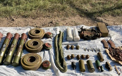 Возле ж/д станции на Донетчине обнаружили схрон со взрывчаткой