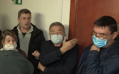 Избирательную комиссию в Мариуполе оставили без ключей к хранилищу. Неизвестные препятствуют доступу (ОБНОВЛЕНО)