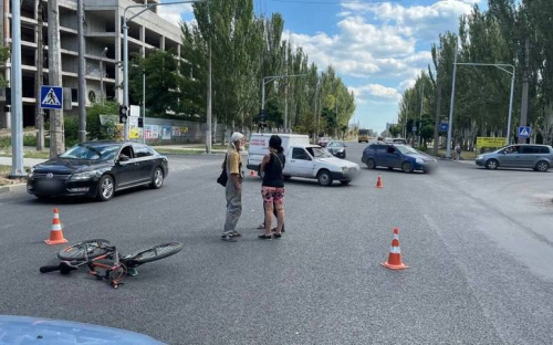 Світлофорів немає, правила не діють - у Маріуполі фіксують масові ДТП