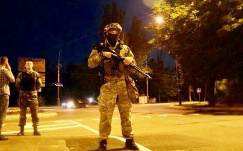 Иногородние гости фестиваля в Мариуполе допускали оскорбления полицейских (ФОТО)