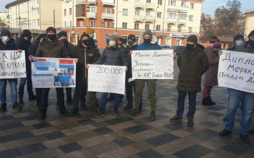Криклий отреагировал на антикоррупционные протесты украинских моряков