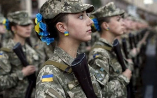 В Украине резко увеличится число военнообязанных женщин. Кого это коснется?