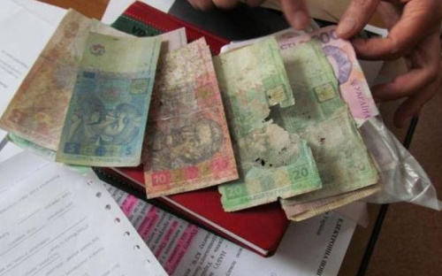 Мариупольцы смогут сдавать поврежденные банкноты в «Ощадбанк», «ПриватБанк» и «Райффайзен Банк Аваль»
