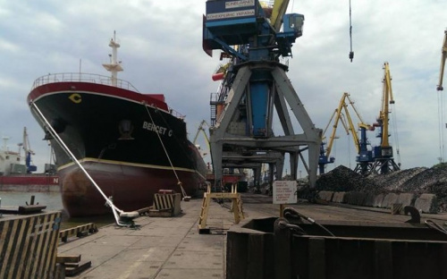Меткомбинаты Мариуполя вынудили на поставку сырья морем. Реконструкция ЖД не помогла 