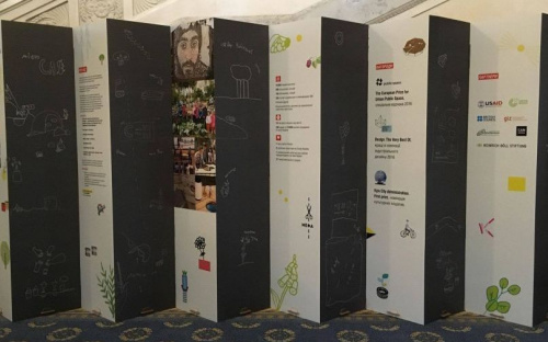 Выставка о трансформации Мариуполя и Донбасса открылась в Верховной Раде (ФОТО)