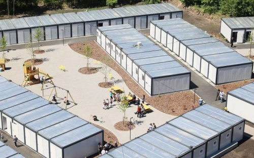 Для переселенцев из Мариуполя открыли модульный городок на западе Украины