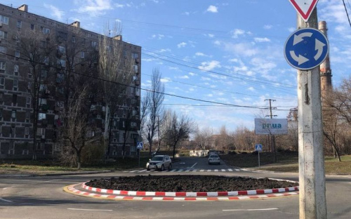 В Мариуполе завершили обустройство кольцевой дороги на опасном перекрестке