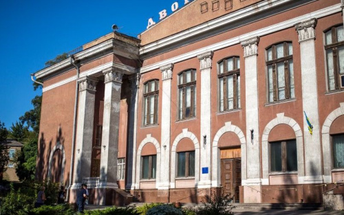 Для капитального ремонта ГДК «Чайка» в Мариуполе привлекут европейские инвестиции