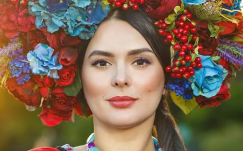 Представительница Донбасса выбрана красивейшей украинкой июля (ФОТО)
