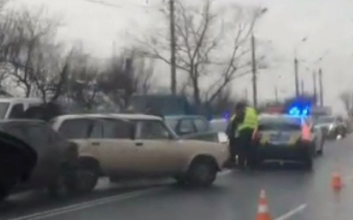 ЧП на дороге: В Мариуполе при столкновении пяти машин пострадало три человека (ФОТО+ВИДЕО+УТОЧНЕНО)