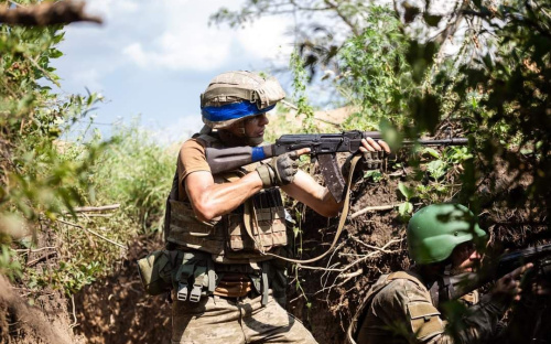 Росіяни штурмували позиції ЗСУ в районах Кліщіївки та Андріївки – карта