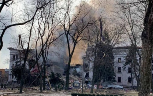 Сотни человек погибли в мариупольском Драмтеатре