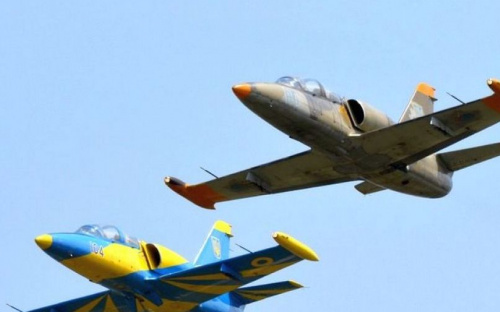 В соцсетях политики массово поздравляют защитников воздушного пространства Украины (ФОТОФАКТ)