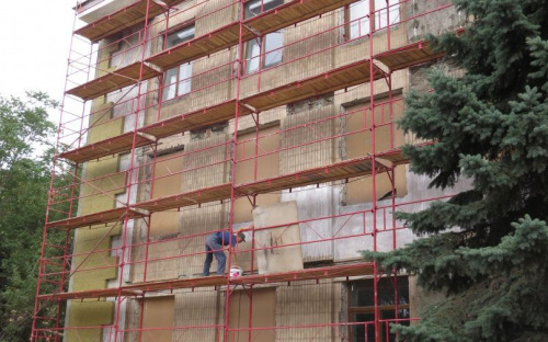 В центре Мариуполя спасают школу искусств (ФОТО)