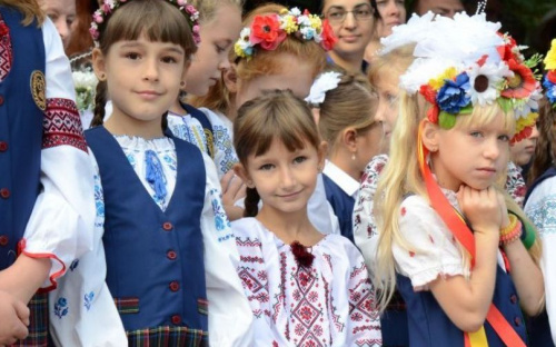 В Мариуполе детей не будут заставлять проходить конкурсы для поступления в первый класс