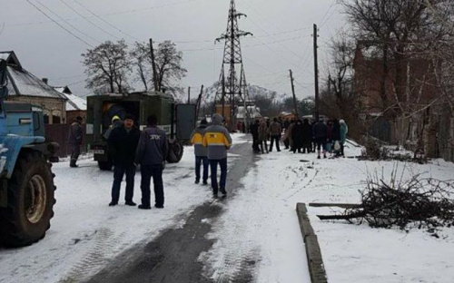 Жебривский: В Мариуполе без электричества остаются более пяти тысяч абонентов (ФОТО)