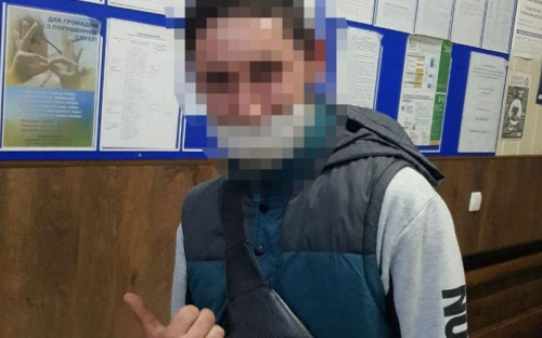 Хулиган, стучавший в окна мариупольской многоэтажки, может оказаться за решеткой