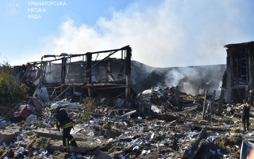 Армія РФ зруйнувала оптову базу в Краматорську: звідти возили продукти у прифронтові райони
