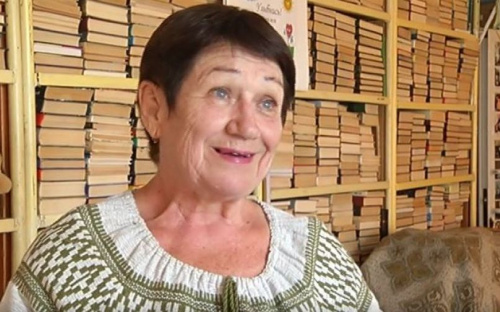 За жертвенность и любовь к Украине: в Мариуполе наградили руководительницу общественной организации Нину Павлюк