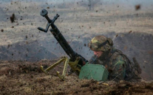 Под Мариуполем боевики стреляли из зенитных установок и пулеметов