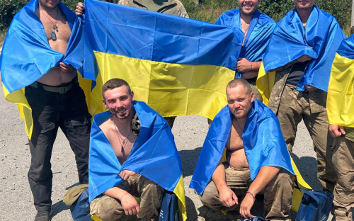 Знову вдома: з російського полону повернулися ще 22 українських захисника