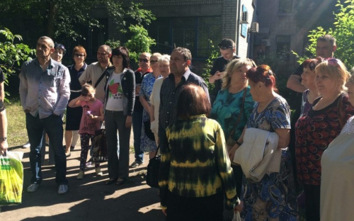 Мариупольские пенсионеры повторно вышли на митинг (ФОТО)
