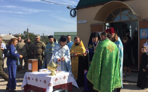 Мариупольцы заложили капсулу под строительство нового православного храма (ФОТО+ВИДЕО)