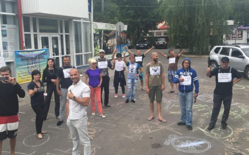 Почти 400 спасенных: переехавший из Донецка центр реабилитации помогает молодежи забыть о наркотиках (ФОТО)