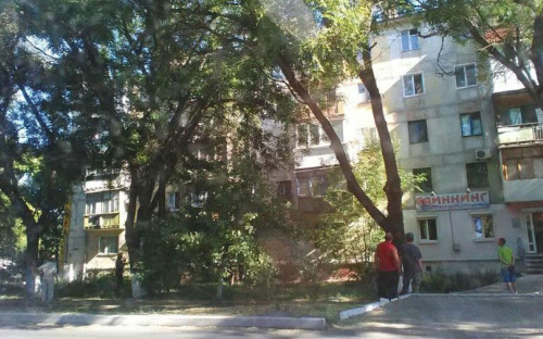 В мариупольской пятиэтажке пожар (ФОТОФАКТ)