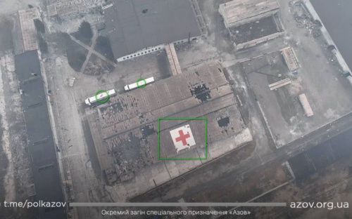 В Мариуполе оккупанты обстреляли здание Красного Креста
