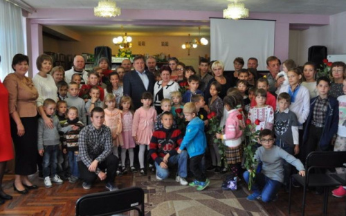 Мариуполь поможет горожанам, которые возьмут ребенка из детского дома, - заместитель мэра