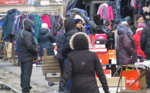«Шанхай» вернулся в центр Мариуполя. Реконструкция не помогла упорядочить ситуацию (ФОТОФАКТ)