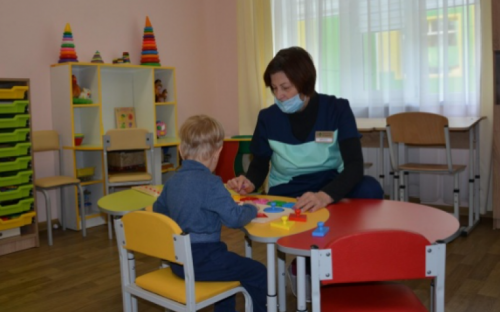 Как детям с инвалидностью получить современную психологическую и физическую реабилитацию в Мариуполе
