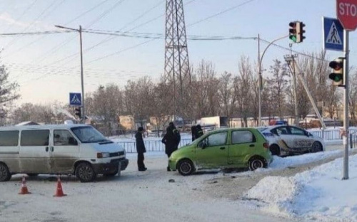 На мариупольском перекрестке столкнулись «Daewoo» и «Volkswagen»