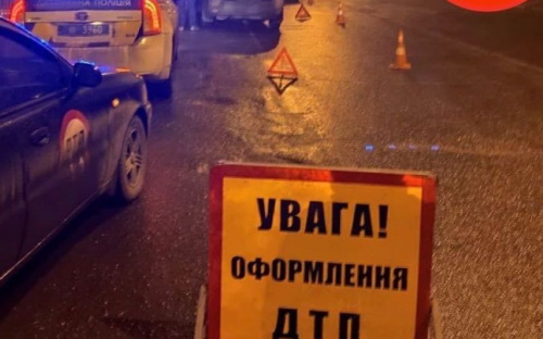 В Мариуполе автомобили «ВАЗ» и «Skoda» попали в аварию